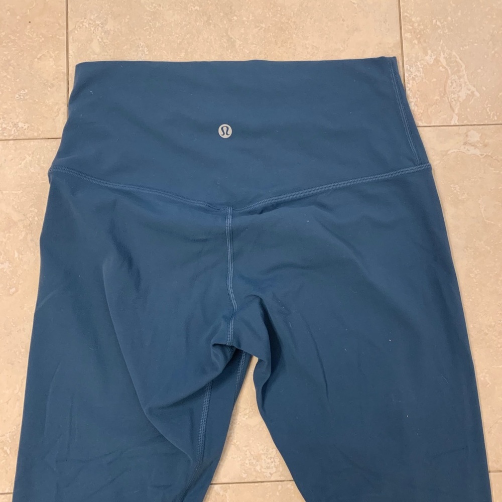 Lululemon align size 8 in 28 inch inseam